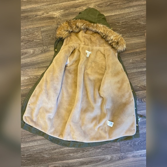 Winter Coat - Picture 2 of 2